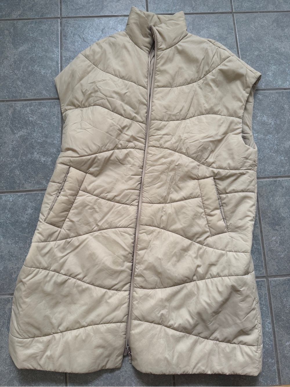lululemon athletica Beige Quilted Sleeveless long Puffer Vest
